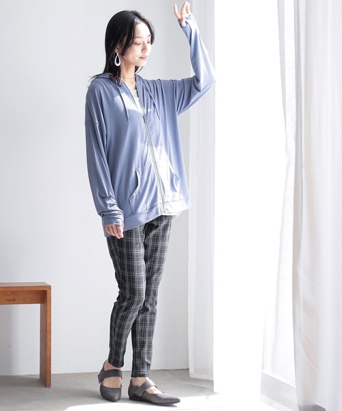 n'OrLABEL(ノアールレーベル)の「【機能素材】『シアーパーカー』(パーカー・レディース・オフホワイト/ブルー/グレー/モカ/ピンク/ブラック・1/2)」の17枚目の写真