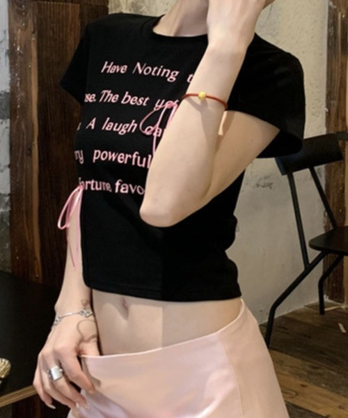 SPIGA（スピーガ）の「ﾛｺﾞﾌﾟﾘﾝﾄﾘﾎﾞﾝﾁｬｰﾑ半袖ﾁﾋﾞTｼｬﾂ（Tシャツ/カットソー・レディース・ブラック/ホワイト・SMALL/MEDIUM/LARGE）」の6枚目の写真