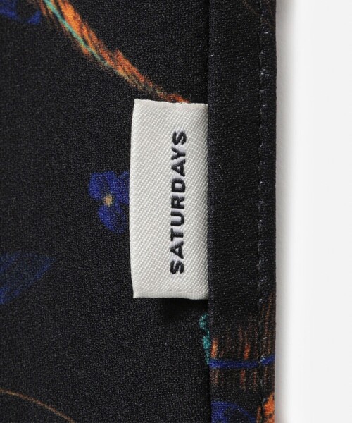 Saturdays NYC（サタデーズ ニューヨークシティ ）の「Canty Floral Print SS Shirt（シャツ/ブラウス・メンズ・ブラック/ホワイト・L/M/S/XL）」の7枚目の写真