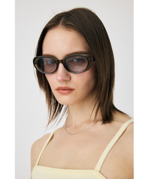 MOUSSY(マウジー)の「SLIM LINE アイウェア(サングラス・レディース・ブラック/ブラウン・FREE)」の15枚目の写真