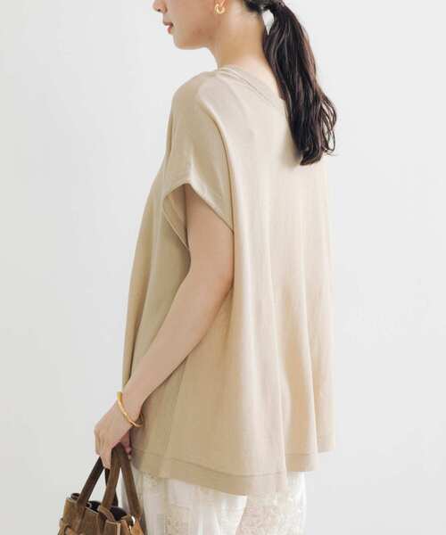 URBAN RESEARCH（アーバンリサーチ）の「『UVカット』2WAYフレンチスリーブニット（ニット/セーター・レディース・オフホワイト/チャコールグレー/ベージュ/ネイビー・FREE）」の22枚目の写真