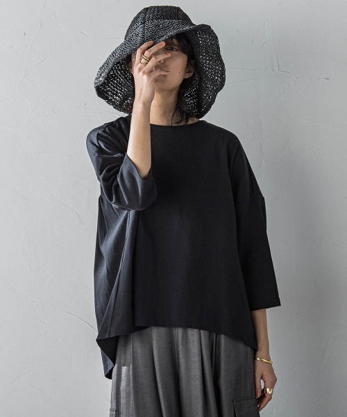 MAYSON GREY（メイソングレイ）の「オーガニックコットンバッグギャザーテーププルオーバー≪洗濯機で洗える≫（Tシャツ/カットソー・レディース・オフホワイト/ブラック/ベージュ・M）」の6枚目の写真