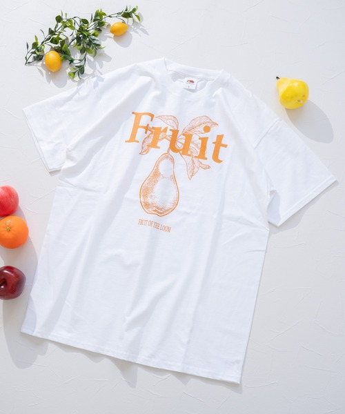 FRUIT OF THE LOOM(フルーツオブザルーム)の「【FRUIT OF THE LOOM】PRINT Tshirt 3/Tシャツ/フルーツロゴ(Tシャツ/カットソー・メンズ・その他2/その他4/その他1/パープル/イエロー/レッド/グリーン/その他3・M/S/XL/L)」の3枚目の写真