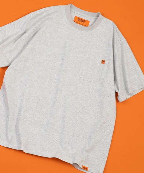 UNIVERSAL OVERALL(ユニバーサルオーバーオール)の「UNIVERSAL OVERALL/ユニバーサルオーバーオール 別注 ピンボーダー ワークポケット TEE(Tシャツ/カットソー・メンズ・グレー/ブラック・LARGE/MEDIUM)」の4枚目の写真