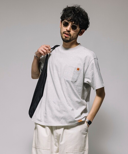 UNIVERSAL OVERALL(ユニバーサルオーバーオール)の「UNIVERSAL OVERALL/ユニバーサルオーバーオール 別注 ピンボーダー ワークポケット TEE(Tシャツ/カットソー・メンズ・グレー/ブラック・LARGE/MEDIUM)」の18枚目の写真