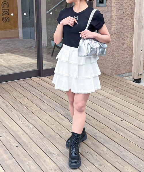 frunco(フランコ)の「スエットティアードスカート(スカート・レディース・ホワイト/ブラック/グレー・MEDIUM)」の17枚目の写真
