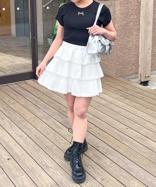 frunco(フランコ)の「スエットティアードスカート(スカート・レディース・ホワイト/ブラック/グレー・MEDIUM)」の16枚目の写真