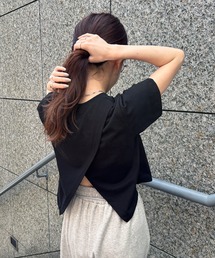ISOOK | 【ISOOK / アイスー】バックスリットTシャツ / シンプルトップス 半袖 ショート丈 短丈 クロップド丈 クルーネック 無地 ホワイト ブラック 白 黒 ZOZOTOWN限定(Tシャツ/カットソー)