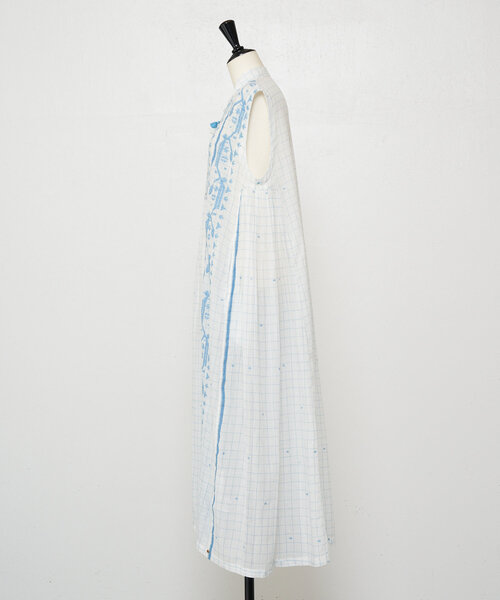 BEARDSLEY（ビアズリー）の「ジャンダニギャザーワンピース（ワンピース・レディース・サックスブルー/レッド・FREE）」の16枚目の写真