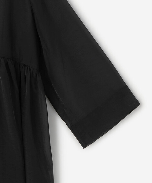 Bshop（ビショップ）の「eunoia | オーガンザラウンドネックワンピース WOMEN（ワンピース・レディース・ブラック・ONE）」の5枚目の写真