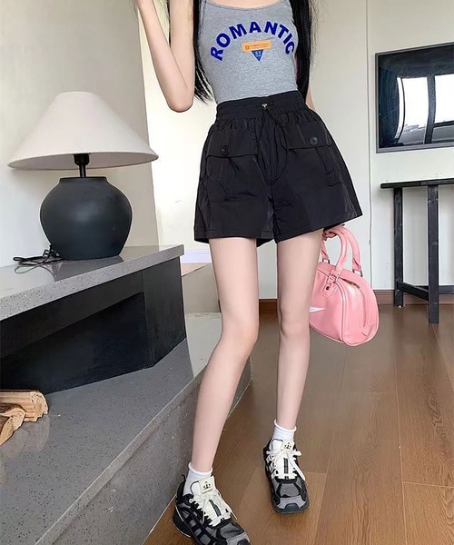NinaetLina(ニナエリナ)の「ショートパンツ(その他パンツ・レディース・ブラック/ベージュ/チャコール・S/M/L)」の20枚目の写真
