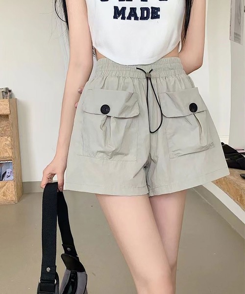 NinaetLina(ニナエリナ)の「ショートパンツ(その他パンツ・レディース・ブラック/ベージュ/チャコール・S/M/L)」の6枚目の写真