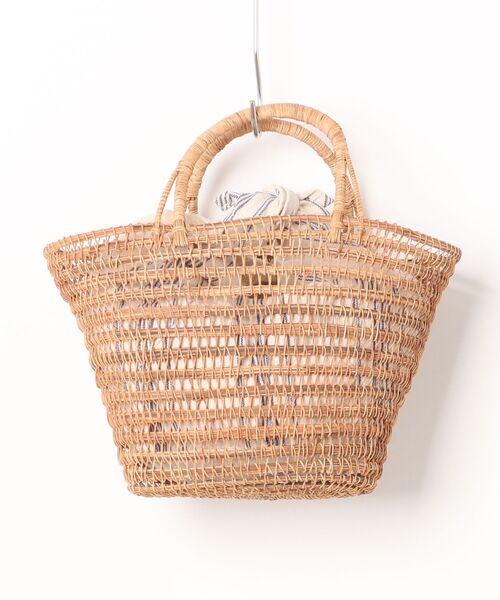 EARTH MADE(アースメイド)の「PALM TOTE/S +巾着付(かごバッグ・レディース・アイボリー/ブラック・FREE)」の9枚目の写真