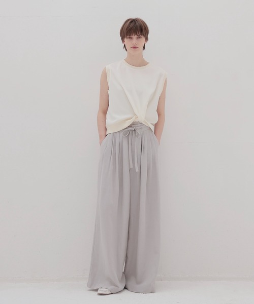 DRESSLAVE(ドレスレイブ)の「hem twist pullover(ヘムツイストプルオーバー)(Tシャツ/カットソー・レディース・ネイビー/ホワイト・38)」の8枚目の写真