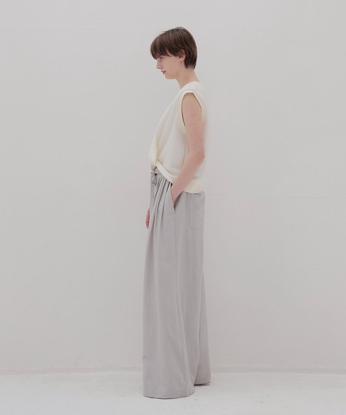 DRESSLAVE(ドレスレイブ)の「hem twist pullover(ヘムツイストプルオーバー)(Tシャツ/カットソー・レディース・ネイビー/ホワイト・38)」の9枚目の写真