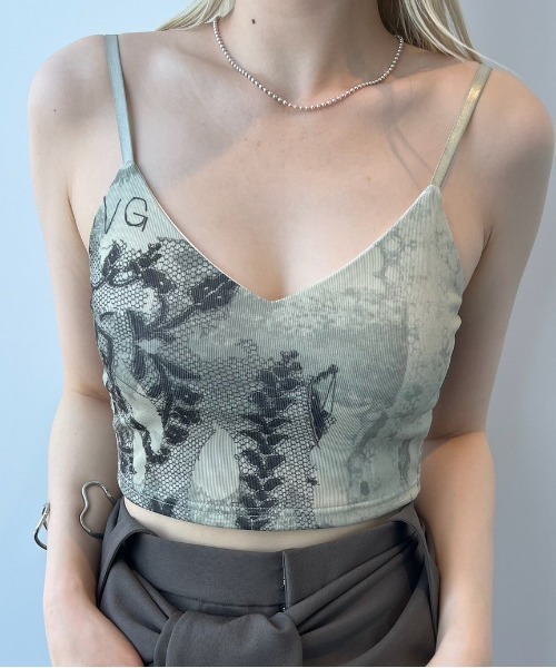 Ameri（アメリ）の「MEDI TROMPE L'OEIL LACE PRINT BRA TOP