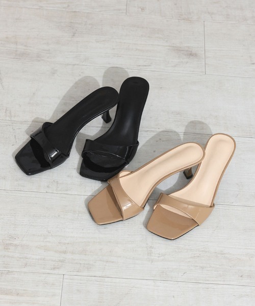DONOBAN（ドノバン）の「スクエアトゥパテントミュール（サンダル・レディース・ブラック/グレイッシュベージュ・22.5cm/23.5cm/24.5cm）」の6枚目の写真