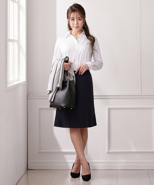 Nissen glamor(ニッセングラマー)の「【大きい胸専用】ボタンがきちんと閉まる 長袖スキッパーシャツ(事務服・制服・白シャツ)(ビジネスシャツ・レディース・オフホワイト・S/LL/L/M)」の4枚目の写真