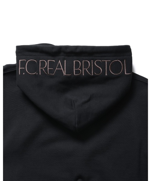 F.C.Real Bristol（エフシーレアルブリストル）の「LETTERED SWEAT HOODIE（パーカー・メンズ・ブラック/ライトブルー/グリーン/ネイビー・SMALL/MEDIUM/LARGE/X-LARGE/XX-LARGE）」の9枚目の写真