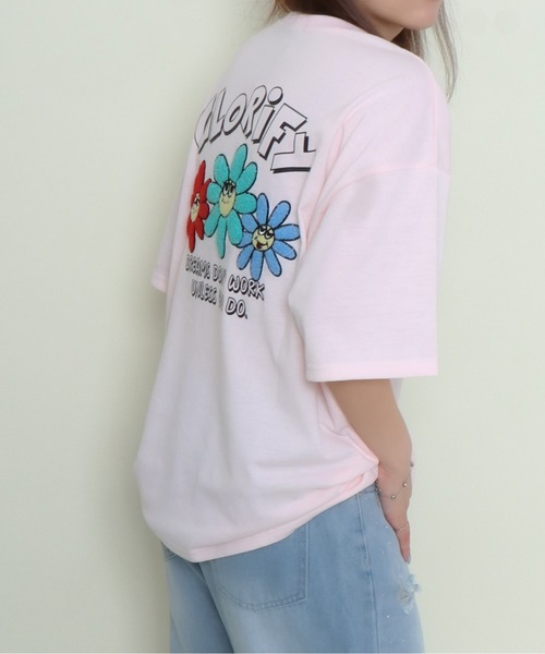 GORGE(ゴージ)の「《サガラ刺繍×カラフルフラワー》レディース Tシャツ オーバーサイズ ロゴ バックデザイン 春夏秋(Tシャツ/カットソー・レディース・ピンク/ブラック/オフホワイト・F)」の9枚目の写真
