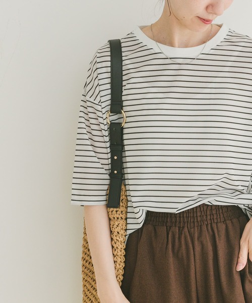 ITEMS URBANRESEARCH(アイテムズ アーバンリサーチ)の「シアー半袖Tシャツ(Tシャツ/カットソー・レディース・ブルー/ホワイト/ブラック・FREE)」の2枚目の写真