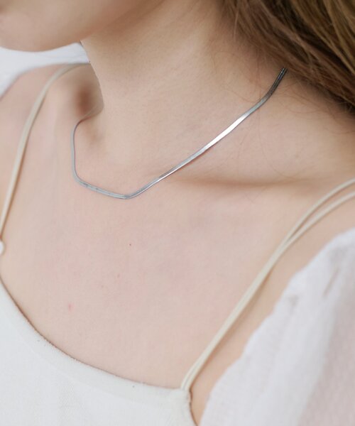 Kastane（カスタネ）の「【fiw.】サージカルスネークネックレス（ネックレス・レディース・シルバー・FREE）」の5枚目の写真
