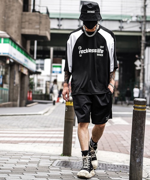 DIVINER(ディヴァイナー)の「Monotone Game TEE 半袖 Tシャツ メンズ カットソー ゲームシャツ(Tシャツ/カットソー・メンズ・ブラック・M/L)」の6枚目の写真