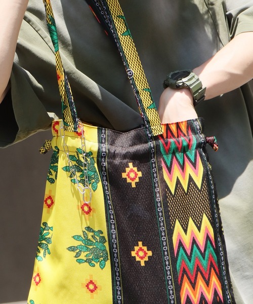 ROOPTOKYO(ループトウキョウ)の「Dept Pop/デプトポップ MEXICAN PATTERN BAG トートバッグ(トートバッグ・レディース・ピンク系2/イエロー系1/イエロー系2/ピンク系1・FREE)」の2枚目の写真