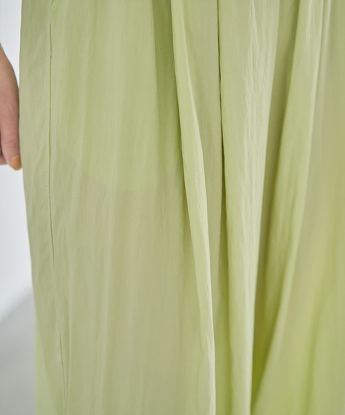 STYLE DELI(スタイルデリ)の「微光沢シボ感ギャザーワイドパンツ(その他パンツ・レディース・ブラウン系/グリーン系・FREE)」の10枚目の写真