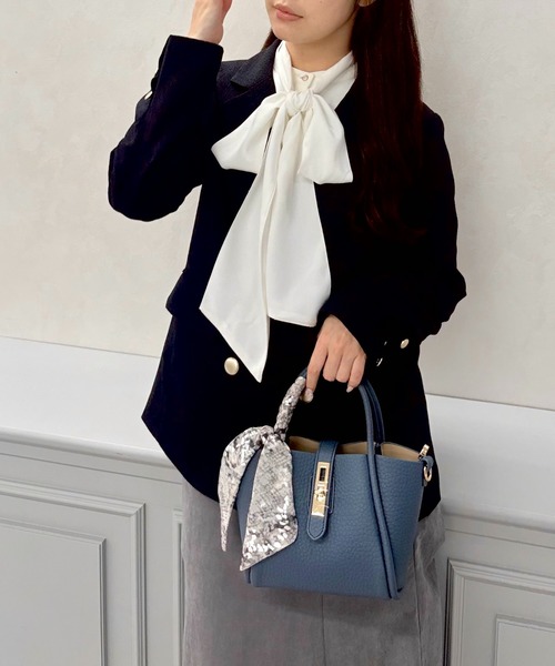 MISCH MASCH（ミッシュマッシュ）の「WEB限定 2025秋冬新作 リボンボウタイブラウス（シャツ/ブラウス・レディース・ホワイト/ブラック/ピンク・ﾌﾘ-）」の6枚目の写真