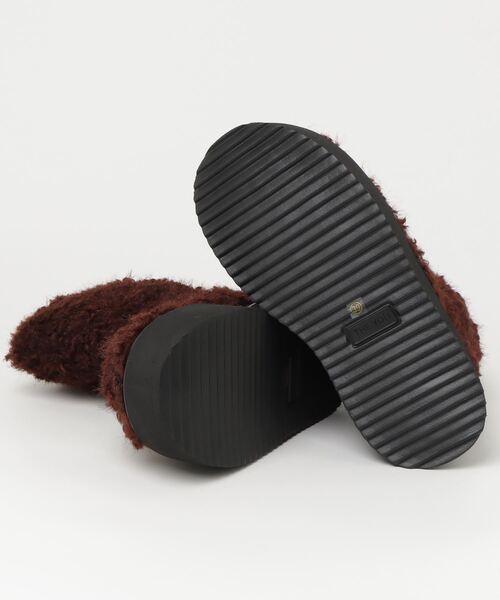 THE YOn（ザヨン）の「厚底シープボアブーツ（ブーツ・レディース・ブラック/ブラウン/グレイッシュベージュ・39/38/37）」の20枚目の写真