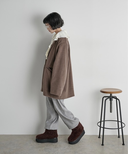 THE YOn（ザヨン）の「厚底シープボアブーツ（ブーツ・レディース・ブラック/ブラウン/グレイッシュベージュ・39/38/37）」の7枚目の写真