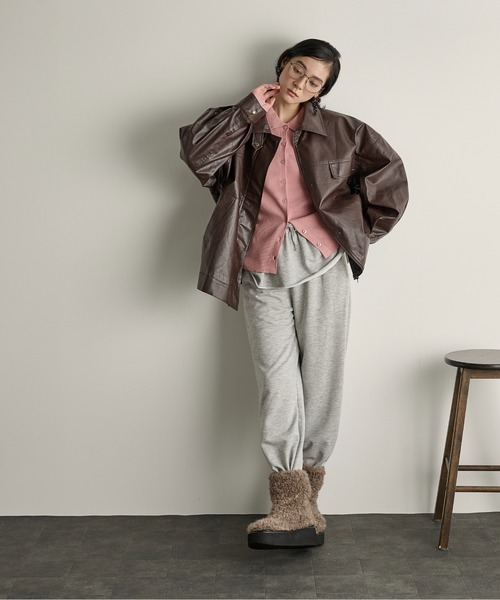 THE YOn（ザヨン）の「厚底シープボアブーツ（ブーツ・レディース・ブラック/ブラウン/グレイッシュベージュ・39/38/37）」の13枚目の写真