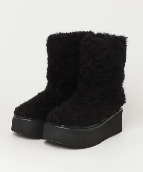 THE YOn（ザヨン）の「厚底シープボアブーツ（ブーツ・レディース・ブラック/ブラウン/グレイッシュベージュ・39/38/37）」の21枚目の写真