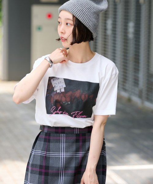 JOURNAL STANDARD relume(ジャーナルスタンダード レリューム)の「別注 TOMOYA WATANABE フォトTシャツ(Tシャツ/カットソー・レディース・ホワイト系その他/ホワイト/ホワイト×ホワイト・FREE)」の19枚目の写真