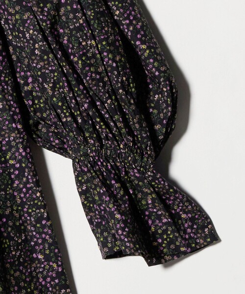 MARIHA(マリハ)の「<MARIHA>秋の花のブラウス(シャツ/ブラウス・レディース・ブラック・36)」の4枚目の写真