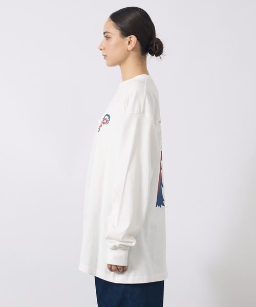 POLeR（ポーラー）の「【POLER/ポーラー】BIG LOGO CREW/ビッグロゴ クルーネック ロングスリーブTシャツ/両面プリント/ユニセックス（Tシャツ/カットソー・メンズ・グレー/ライトブラウン/ホワイト・M/L）」の5枚目の写真