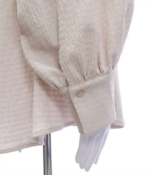 CLEAR BASIC（クリアベーシック）の「フロントボタン2way楊柳ブラウス［大人 カジュアル 着回し力抜群］≪AW新作≫（シャツ/ブラウス・レディース・ブラック/サンドベージュ/ブラウン・F）」の19枚目の写真