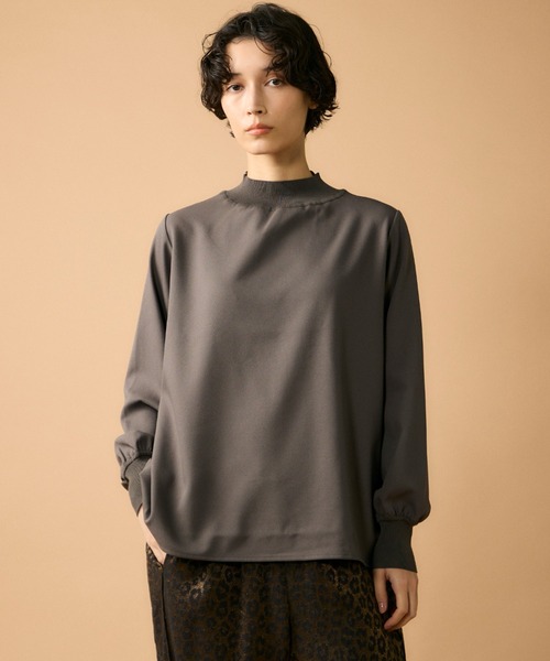 INED（イネド）の「リブボトルネックプルオーバー（Tシャツ/カットソー・レディース・チャコールグレー/オフホワイト/ブラック・フリー）」の3枚目の写真
