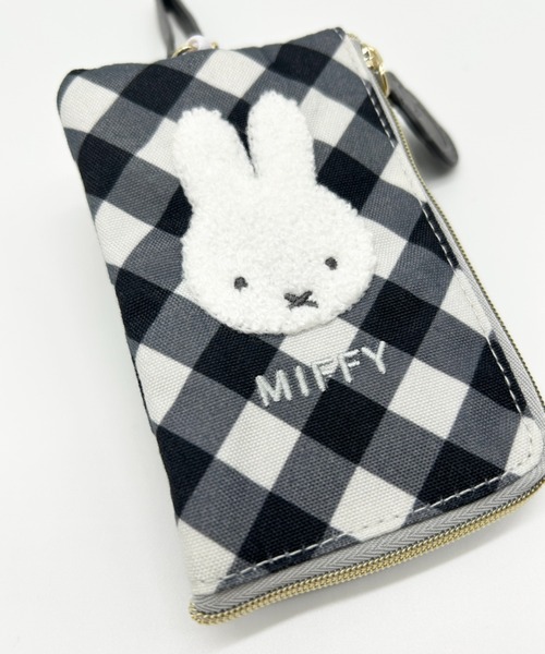 Miffy（ ミッフィー）の「miffy/ミッフィー　ダイアゴナルチェックシリーズ　キーパスポーチ（ポーチ・レディース・グレー/ベージュ・ONE SIZE）」の8枚目の写真