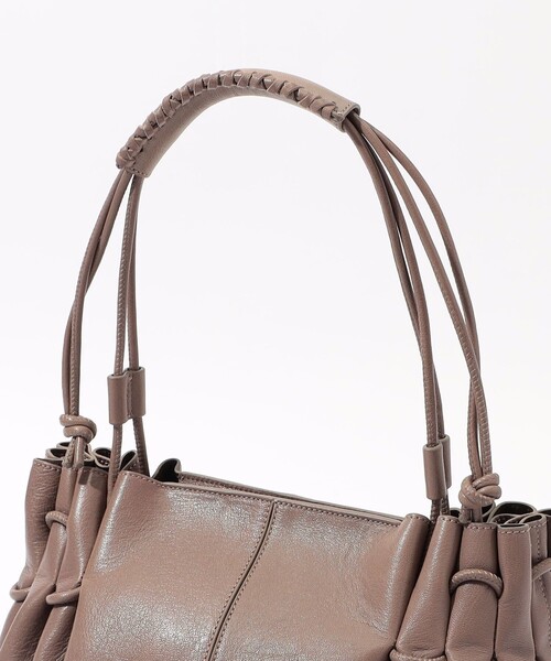 TOMORROWLAND （トゥモローランド）の「HEREU ARTA ショルダーバッグ（バックパック/リュック・レディース・グレー・FREE）」の6枚目の写真