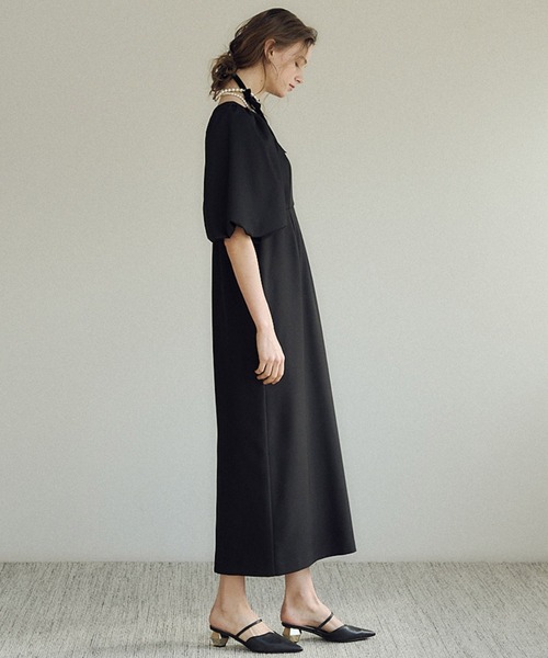 LE'RURE(リルアー)の「Puffsleeve keyneck one piece(ドレス・レディース・ブラック/モカ・MEDIUM/SMALL)」の5枚目の写真