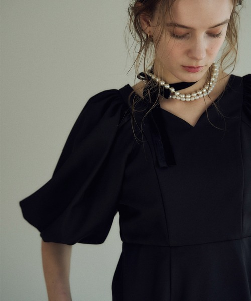 LE'RURE(リルアー)の「Puffsleeve keyneck one piece(ドレス・レディース・ブラック/モカ・MEDIUM/SMALL)」の15枚目の写真