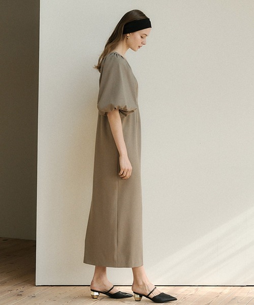 LE'RURE(リルアー)の「Puffsleeve keyneck one piece(ドレス・レディース・ブラック/モカ・MEDIUM/SMALL)」の22枚目の写真