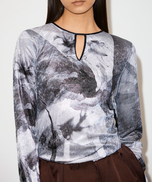 PRE-SENT PRINT VELOUR TOPS / プレゼントプリントベロアトップス（T