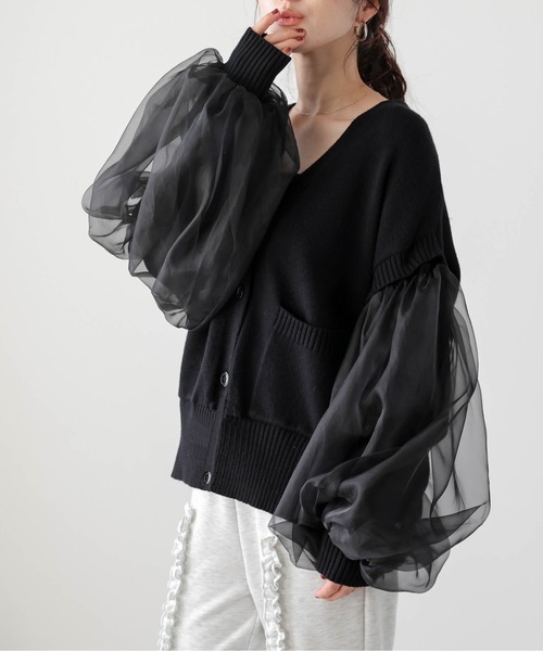 AMELY(エミリー)の「チュールスリーブ2wayニットカーディガン(カーディガン/ボレロ・レディース・ホワイト/ブラック/ピンク・フリー)」の15枚目の写真