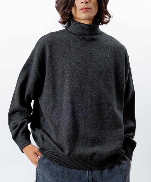 FREAK'S STORE（フリークスストア）の「限定展開 Relax Fit リラックスフィット イージーケア ウォッシャブル タートルネックニット（ニット/セーター・メンズ・ネイビー/ブラック/チャコールグレー/グレー・MEDIUM/LARGE/SMALL）」の3枚目の写真