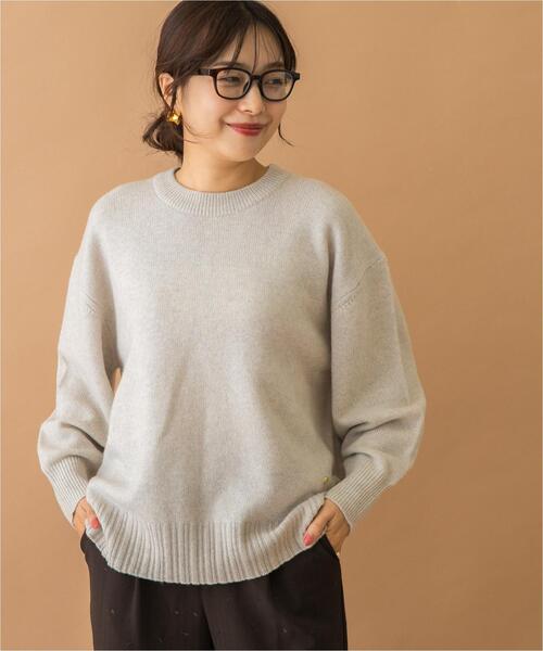 URBAN RESEARCH ROSSO WOMEN（アーバンリサーチ　ロッソ）の「F by ROSSO　ハミルトンクルーネックニット（ニット/セーター・レディース・グレー/ブルー/ベージュ系その他/レッド系その他・FREE）」の7枚目の写真