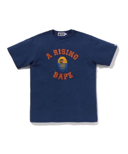 A BATHING APE(アベイシングエイプ)の「A RISING BAPE TEE(Tシャツ/カットソー・メンズ・ホワイト/ブラック/ネイビー・SMALL/LARGE/MEDIUM/XX-LARGE/X-LARGE)」の2枚目の写真