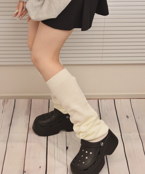 VIBGYOR Women(ヴィブジョー ウィメン)の「【float】ベーシック 厚手 無地リブ ボリューム ルーズソックス/ハイソックス【8色展開】(ソックス/靴下・レディース・オフホワイト/ブラック/アイボリー/グレー/アッシュブラウン/ホワイト/ダークブラウン/チャコール・FREE)」の11枚目の写真